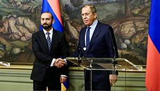 Главы МИД Армении и России отметили совместные успехи двух стран в экономике и образовании